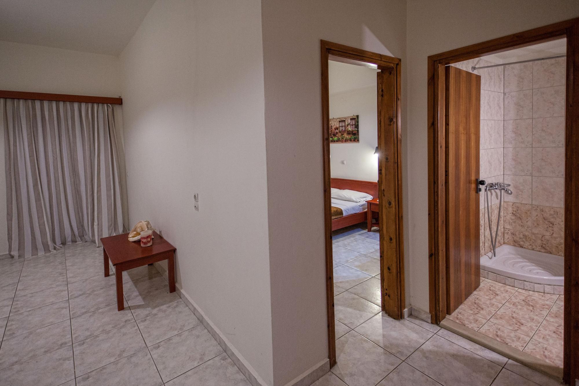 Ammoudi Hotel Damnoni Exterior photo