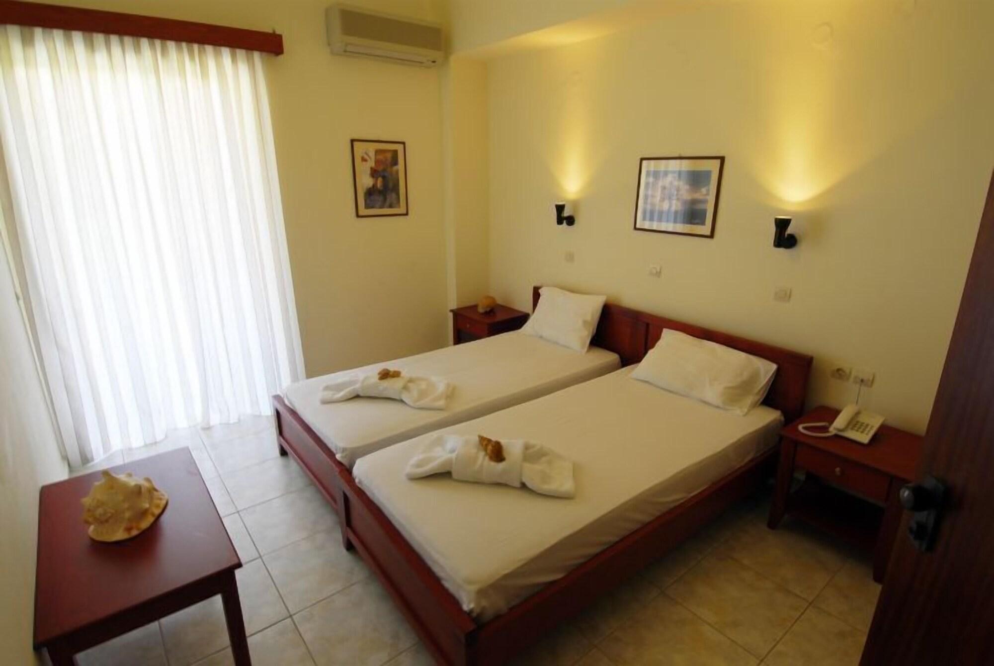 Ammoudi Hotel Damnoni Exterior photo