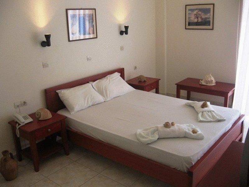 Ammoudi Hotel Damnoni Exterior photo