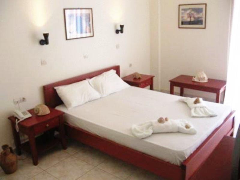 Ammoudi Hotel Damnoni Exterior photo
