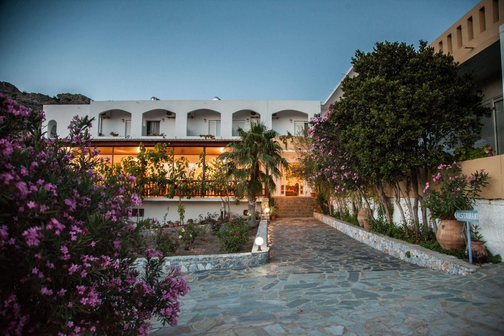 Ammoudi Hotel Damnoni Exterior photo