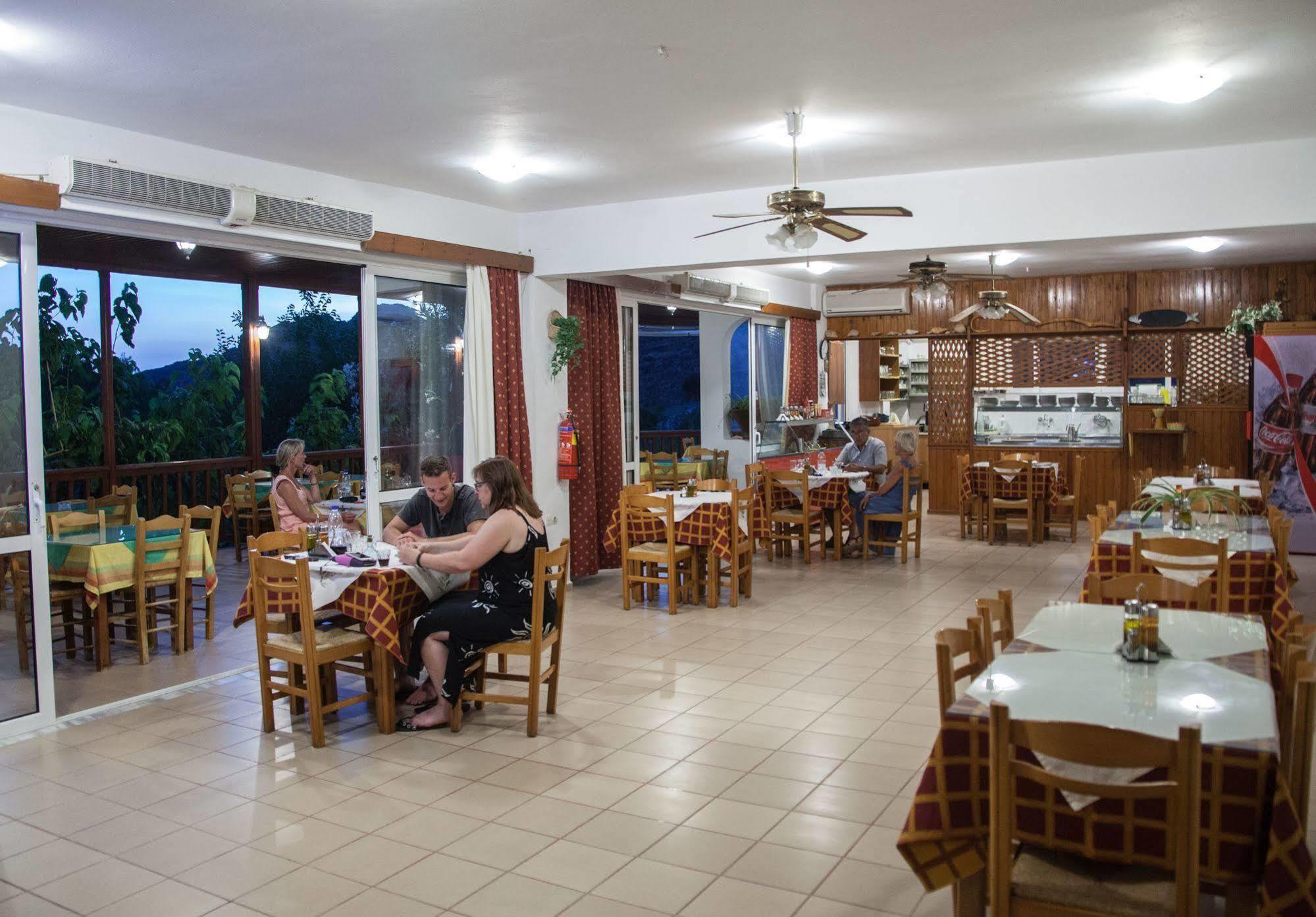 Ammoudi Hotel Damnoni Exterior photo