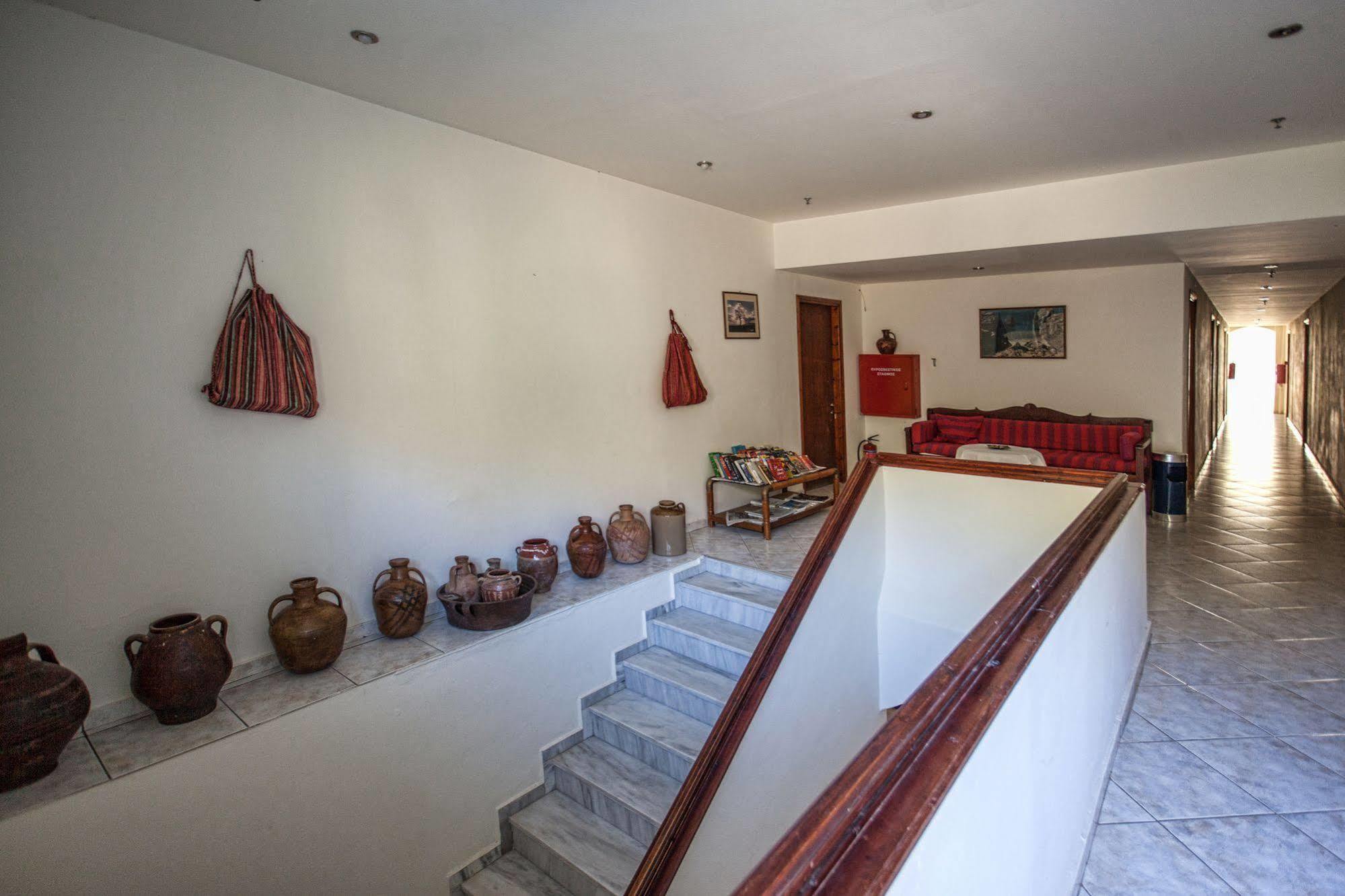 Ammoudi Hotel Damnoni Exterior photo
