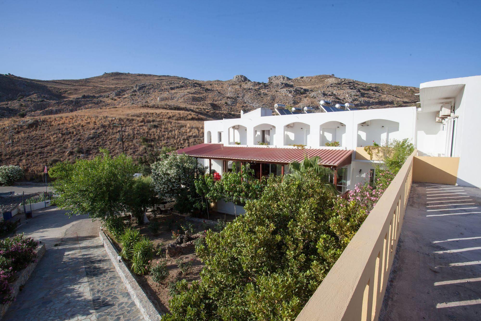 Ammoudi Hotel Damnoni Exterior photo